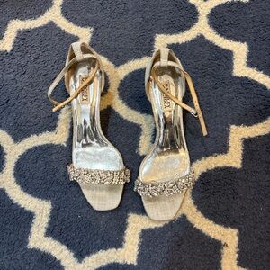 Badgley Mischka Silver Beaded Heels